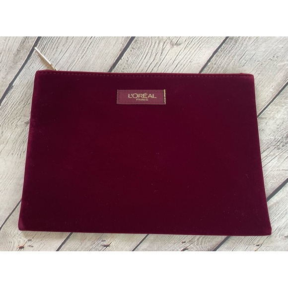 L’Oréal Paris Burgundy Wristlet Clutch - Picture 1 of 5
